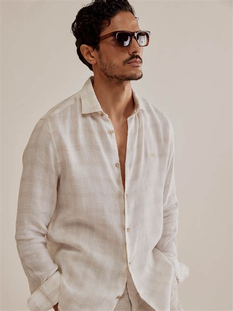 Buy Andamen Off White Men Linen Cutaway Collar Regular Fit Shirt Online