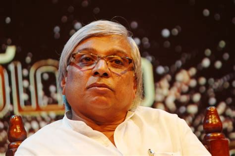 కోరిక తీరిస్తే అవకాశం.. ప్రముఖ దర్శకుడిపై హీరోయిన్ కేసు.. | తెలుగు ...