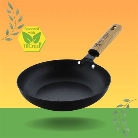 Trilonium Pre-Seasoned Carbon Steel Skillet Fry Pan 22 cms, Weighs 0.8 ...