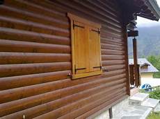 verniciatura persiane legno lavori in legno di falegnameria a misura posa in verniciatura persiane legno lavori in legno di falegnameria a misura posa in