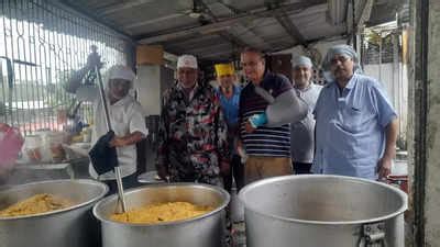 Ulhasnagar based Darbar comes forward to help the flood victims | Thane ...