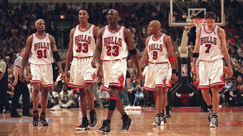 One of the Greatest Teams of All Time, the 72-10 Chicago Bulls | Shoe ...