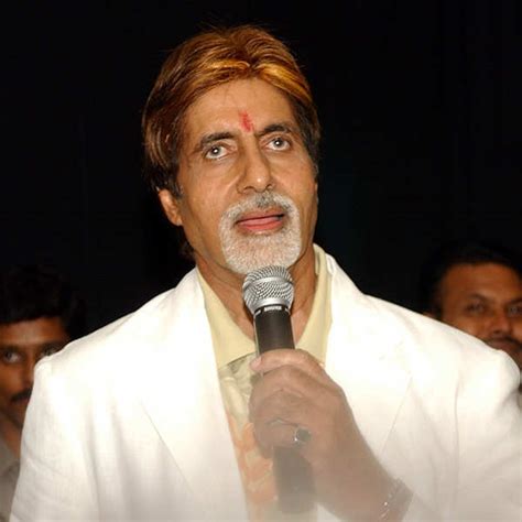 Amitabh Bachchan first sang a playback song for the film Mr Natwarlal.