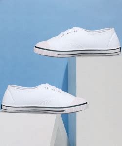 Aqualite Boys & Girls Lace Casual Shoes Price in India - Buy Aqualite ...