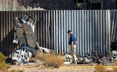 2 die in Vegas-area small plane crash; man on ground escapes Las Vegas ...