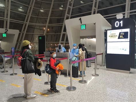 北京四惠长途客运站、六里桥客运主枢纽恢复运营_国际客车展