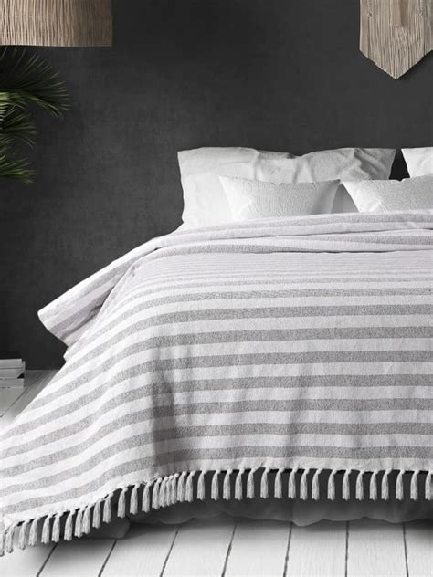 SASHAA WORLD Striped Throw Bedcover| Super Soft & Breathable | Bedcover ...