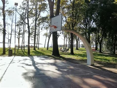 Venice Basketball Court: Venice Queen – Courts of the World