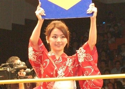 组图：日本拳击宝贝和服登台--国际--人民网