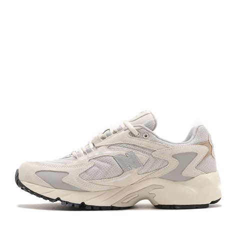 New Balance ML725UF OFF WHITE/GRAY（ニューバランス ML725UF-ホワイト） | atmos（アトモス ...