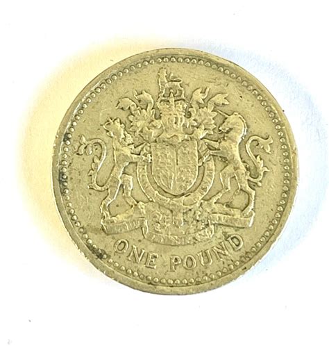 RARE Royal Arms One Pound 1983 coin- Elizabeth II D G REG FD | eBay