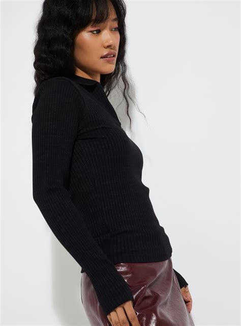 Buy URB_N Women Ribbed Fitted Top Online at just Rs. 799.0 ...