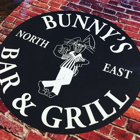 Bunny’s Bar & Grill NE | Northeast Minneapolis – Hipster Hack