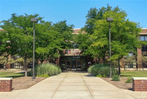 South Elgin, IL City Guide | About Living in South Elgin - Homes.com