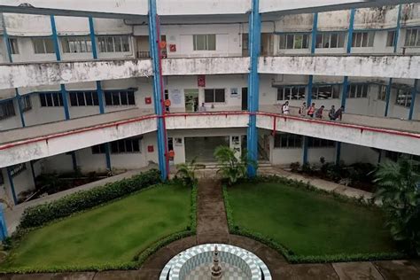 Rofel Shri G.M Bilakhia College of Pharmacy Vapi Campus: Photos ...