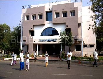 BLDE University : Ranking, Admissions 2026-27, Courses, Fees ...