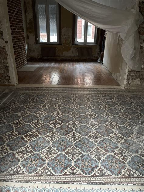 Removed old and plastic floor only to discover these amazing tiles and ...