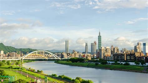 timelapse horizontal landscape view of the Taipei capital city of the ...