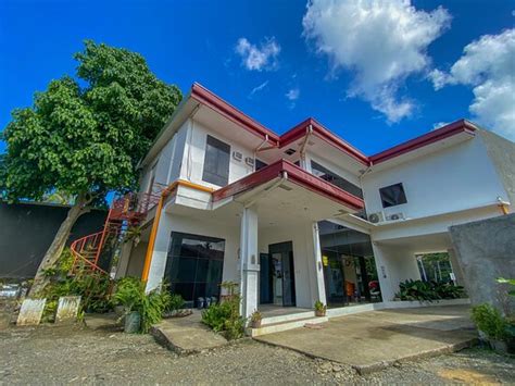 B&S ORCHIDS SUITES HOTEL (Dipolog) - Hotel Reviews, Photos, Rate ...