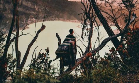 Sunrise Trekking Experience at Kawah Putih in Bandung - Klook India