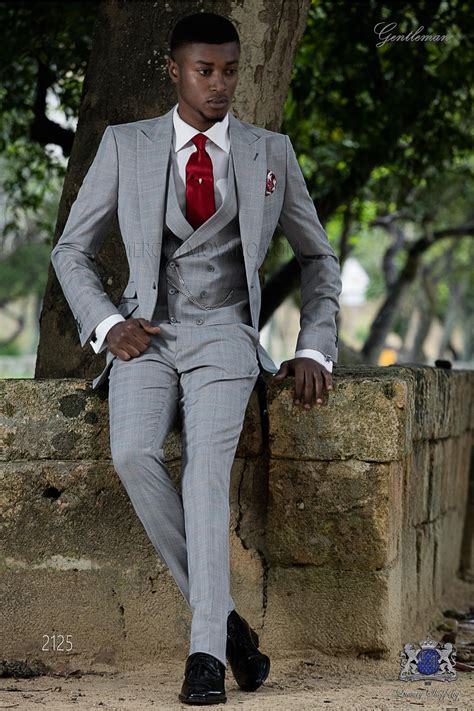 Dark Grey Wedding Suits for Men 的图像结果