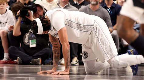 Mavericks' Anthony Davis Injury Update Reveals Worrying News - Heavy Sports