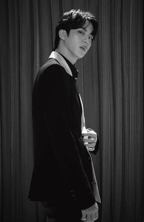BTS - MAP OF THE SOUL 7 : THE JOURNEY Concept Photo (Jin) : r/kpop