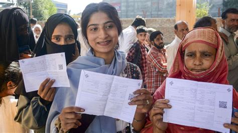 Election Commission reacts to Rahul Gandhi CCTV footage of polling ...