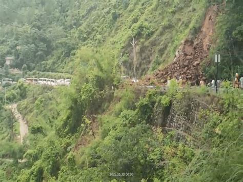 10 PHOTOS of destruction, landslides due to heavy rain