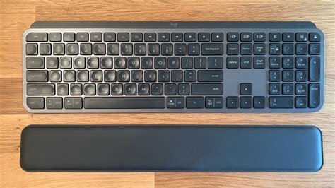 Logitech Keyboard MX Keys 的图像结果
