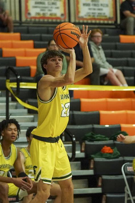 Mountain Brook vs. Hoover boys basketball - al.com
