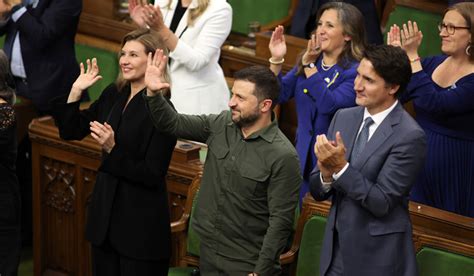 Canada left red-faced after Nazi soldier gets standing ovation in ...