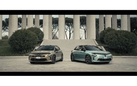 Nuevo Lancia Ypsilon: una obra maestra en movimiento | Lancia ...