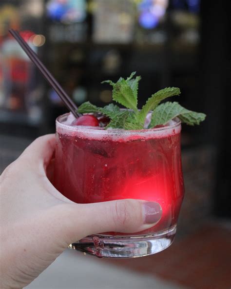 Mike’s Food and Spirits (@mikesdavissquare) • Instagram photos and videos