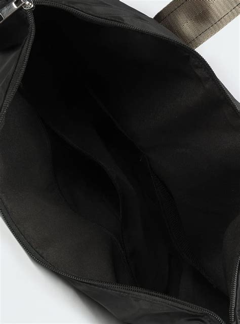 Buy Women Solid Handheld Bag Online at just Rs. 999.0 - 1000014254572 ...