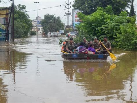 To Help 12-YO Girl Orphaned In Kerala Floods, Hundreds Offer To Adopt ...