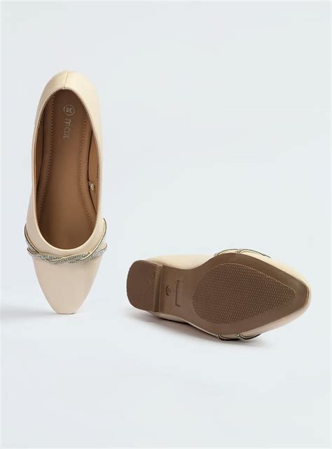 Buy Women Embellished Ballerinas Online at just Rs. 799.0 ...