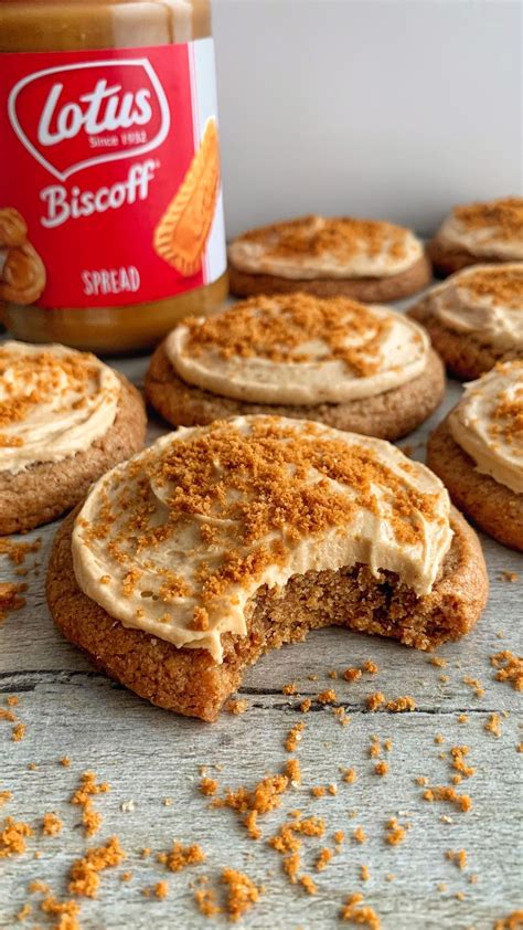 Fitwaffle Kitchen | Eloise on Instagram: "SOFT BISCOFF COOKIES with ...