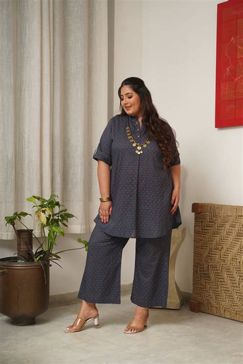 Booti Print Classic Blue Collared Co-Ord Set – Nangaliaruchira