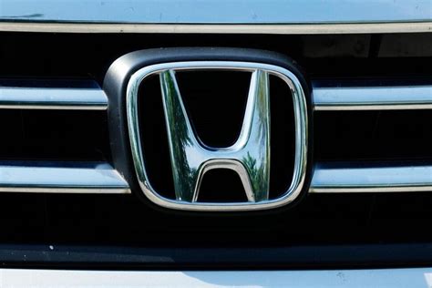 Honda Recalls 256,600 Accord Hybrids Due to Software Error That May ...
