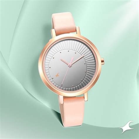 Buy Online Fastrack Style Up Silver Dial Leather Strap Watch for Girls ...