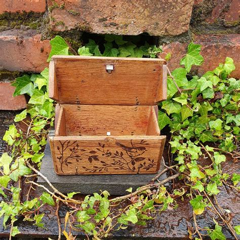 Singer Sewing Machine Box 的图像结果