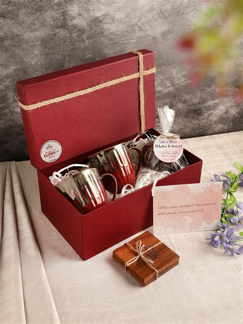 Gifting Ideas- Curated Gift Boxes for every occasion! – VarEesha