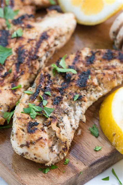 Grilled Lemon Herb Chicken - Crazy for Crust