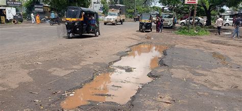 Nashik Roads Crumble As Monsoon Sets In; Commuters, Auto Drivers Raise ...