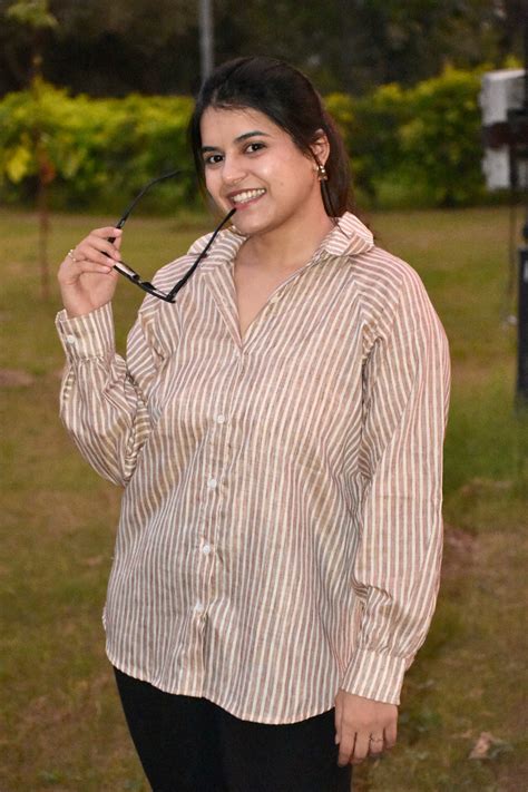 Thea Shirt – Bucolic Charm
