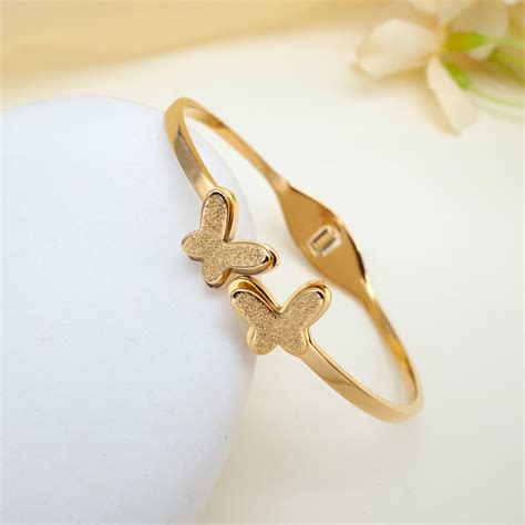GOLD TONE ANTI TARNISH BRACELET FOR WOMEN - TWO BUTTERFLIES