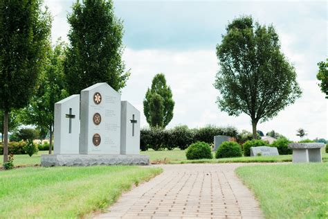 Home - Holy Sepulchre Cemetery