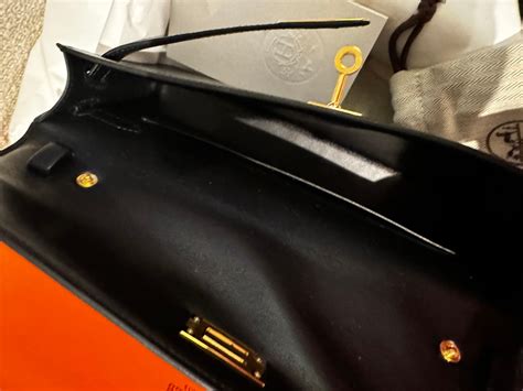 Hermès Kelly Elan Black Chèvre Gold Hardware bag For Sale at 1stDibs ...