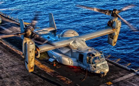 A U.S. Marine Corps MV-22B Osprey | Military helicopter, Aircraft ...